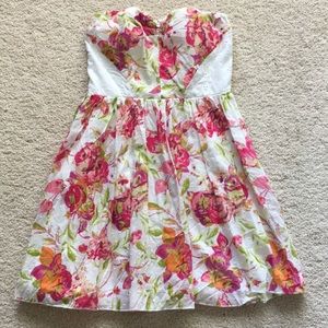 Floral spring strapless dress